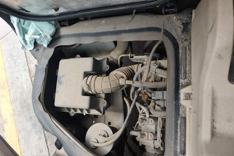 Used CHANGAN KAICHENG Ruixing M80 2014 1.5L Base Version (4-Seater) 4G15S Engine Bay Right