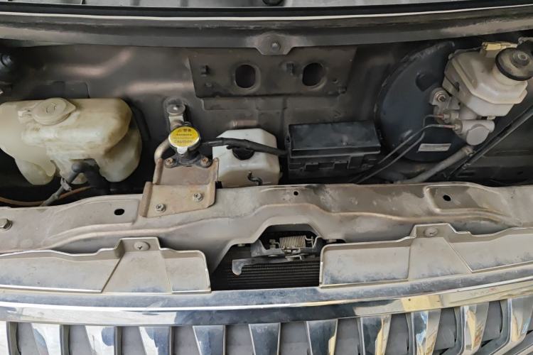 Used CHANGAN KAICHENG Ruixing M80 2014 1.5L Standard Version 4G15S Engine Bay