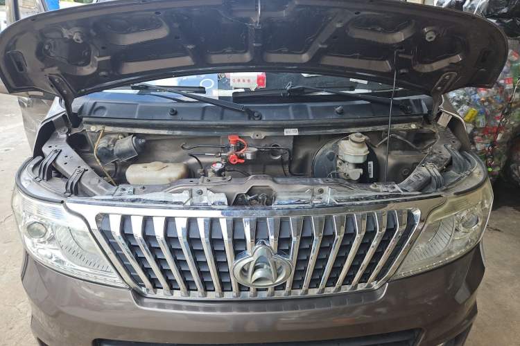Used CHANGAN KAICHENG Ruixing M80 2014 1.5L CNG Standard Model 4G15S Engine Bay