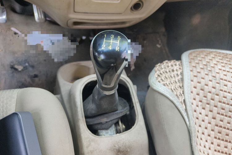 Used CHANGAN KAICHENG Ruixing M80 2014 1.5L Comfort Model 4G15S Gear Lever