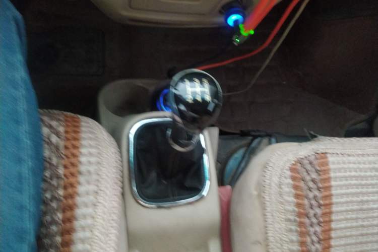 Used CHANGAN KAICHENG Ruixing M80 2014 1.5L Comfort Model 4G15S Gear Lever