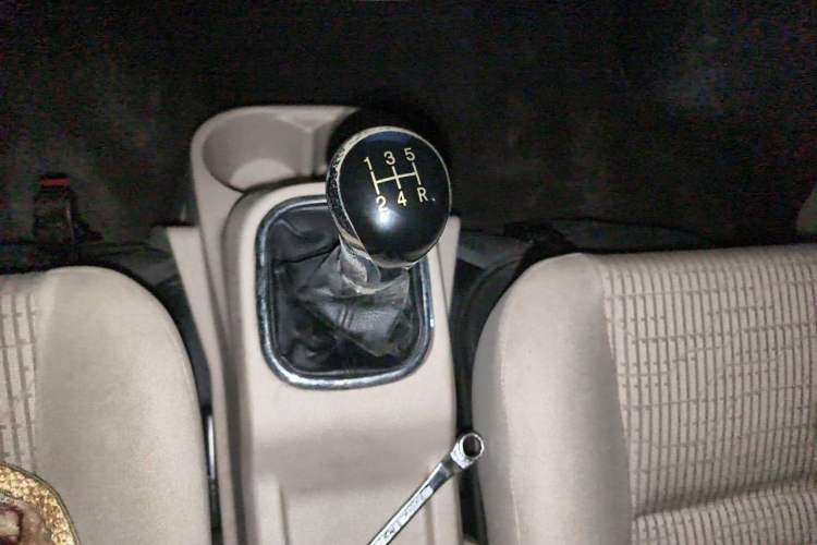 Used CHANGAN KAICHENG Ruixing M80 2014 1.5L Comfort Model 4G15S Gear Lever
