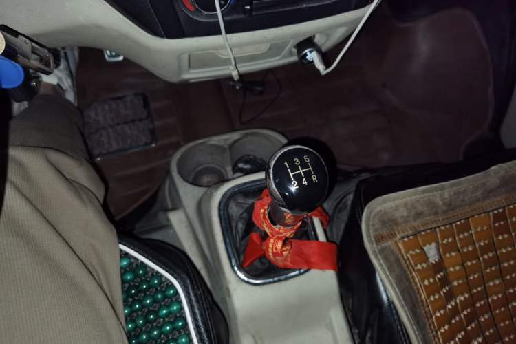 Used CHANGAN KAICHENG Ruixing M80 2014 1.5L Comfort Model 4G15S Gear Lever