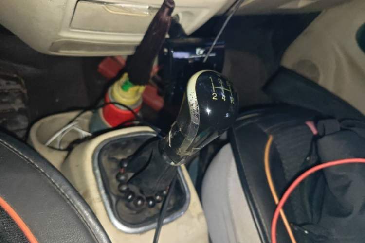 Used CHANGAN KAICHENG Ruixing M80 2014 1.5L Comfort Model 4G15S Gear Lever