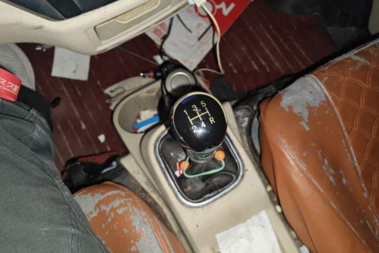 Used CHANGAN KAICHENG Ruixing M80 2014 1.5L Comfort Model 4G15S Gear Lever