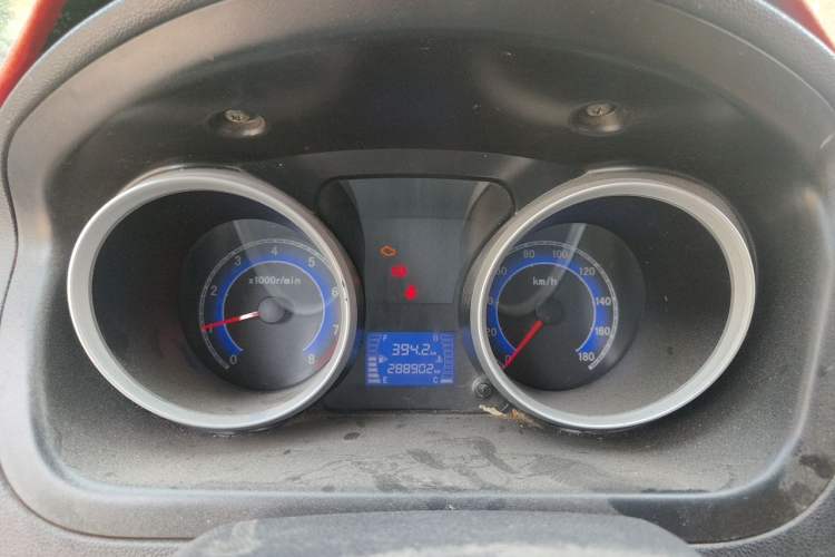 Used CHANGAN KAICHENG Ruixing M80 2014 1.5L Comfort Model 4G15S Instrument Cluster