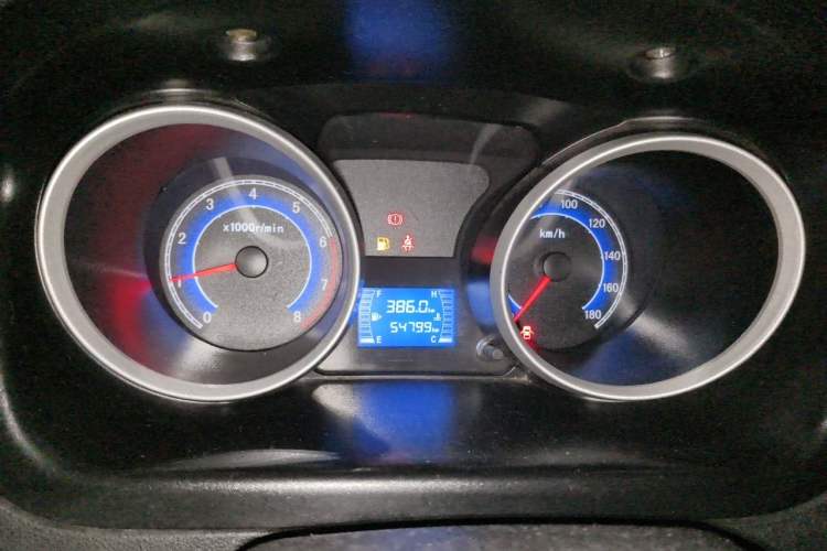 Used CHANGAN KAICHENG Ruixing M80 2014 1.5L Comfort Model 4G15S Instrument Cluster