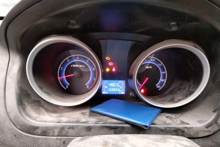 Used CHANGAN KAICHENG Ruixing M80 2014 1.5L Standard Version 4G15S Instrument Cluster
