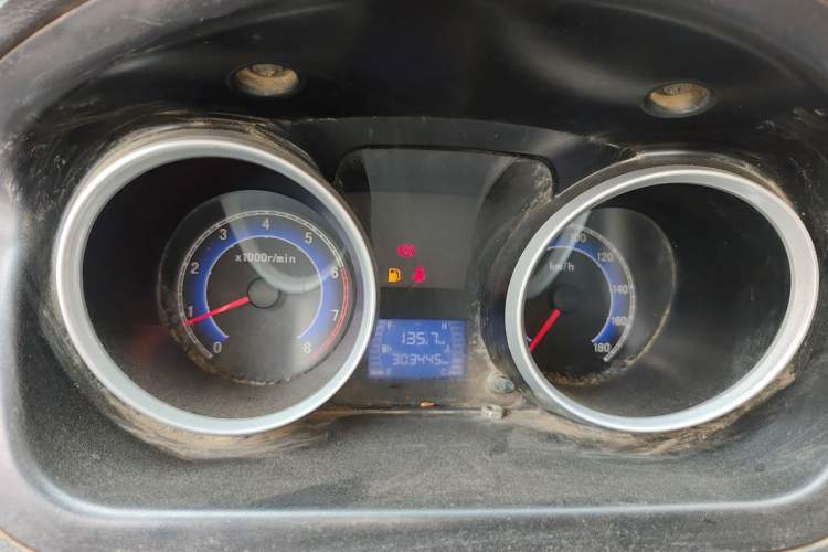 Used CHANGAN KAICHENG Ruixing M80 2014 1.5L Comfort Model 4G15S Instrument Cluster