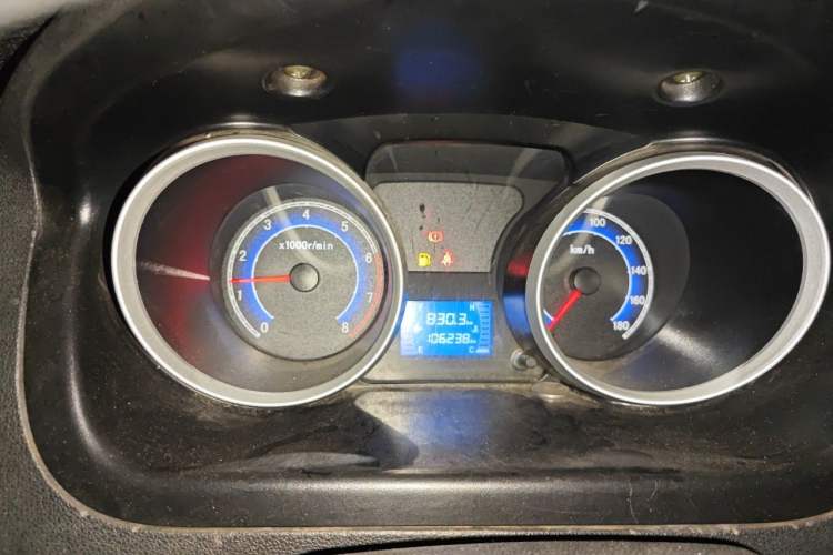 Used CHANGAN KAICHENG Ruixing M80 2014 1.5L Comfort Model 4G15S Instrument Cluster