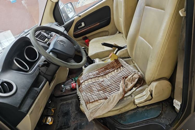Used CHANGAN KAICHENG Ruixing M80 2014 1.5L Standard Version 4G15S Left Front Seat