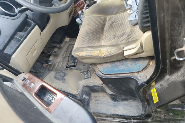 Used CHANGAN KAICHENG Ruixing M80 2014 1.5L Comfort Model 4G15S Left Front Seat