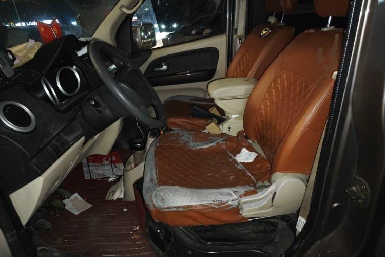 Used CHANGAN KAICHENG Ruixing M80 2014 1.5L Comfort Model 4G15S Left Front Seat