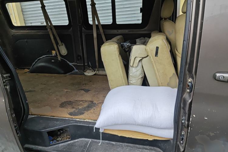 Used CHANGAN KAICHENG Ruixing M80 2014 1.5L Standard Version 4G15S Left Rear Seat