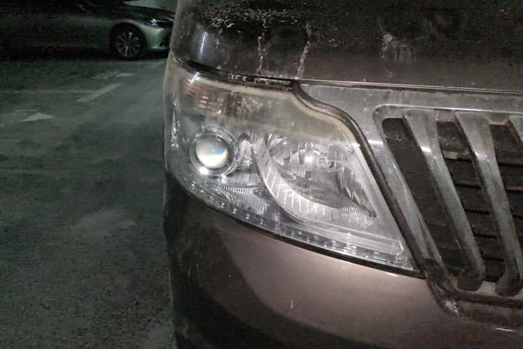 Used CHANGAN KAICHENG Ruixing M80 2014 1.5L Comfort Model 4G15S Right Front Headlight