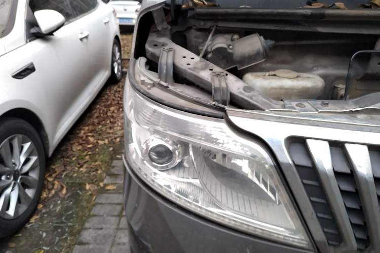 Used CHANGAN KAICHENG Ruixing M80 2014 1.5L Standard Version 4G15S Right Front Headlight