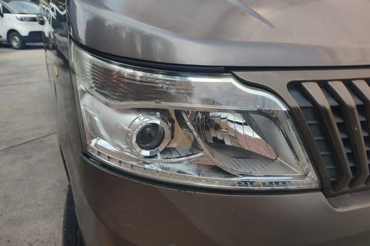 Used CHANGAN KAICHENG Ruixing M80 2014 1.5L Base Version (4-Seater) 4G15S Right Front Headlight