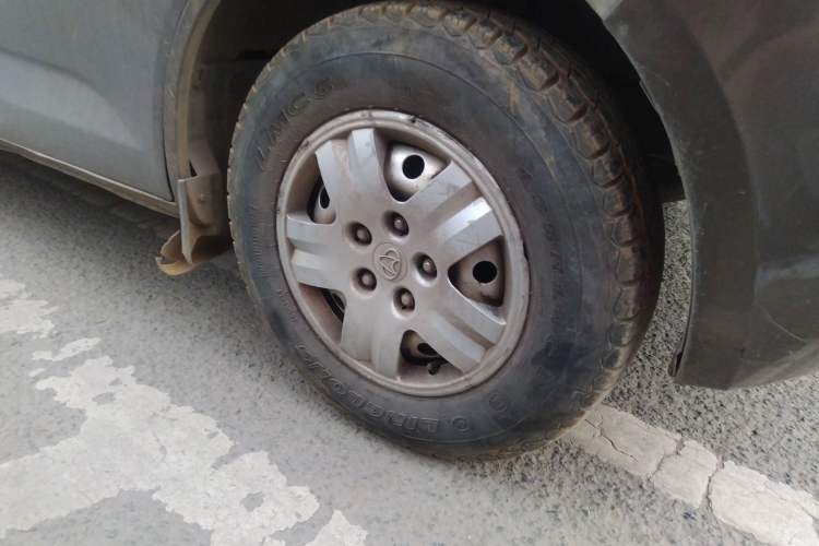 Used CHANGAN KAICHENG Ruixing M80 2014 1.5L Comfort Model 4G15S Right Front Wheel Hub