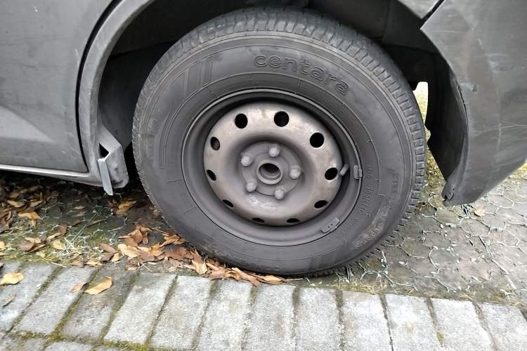 Used CHANGAN KAICHENG Ruixing M80 2014 1.5L Standard Version 4G15S Right Front Wheel Hub