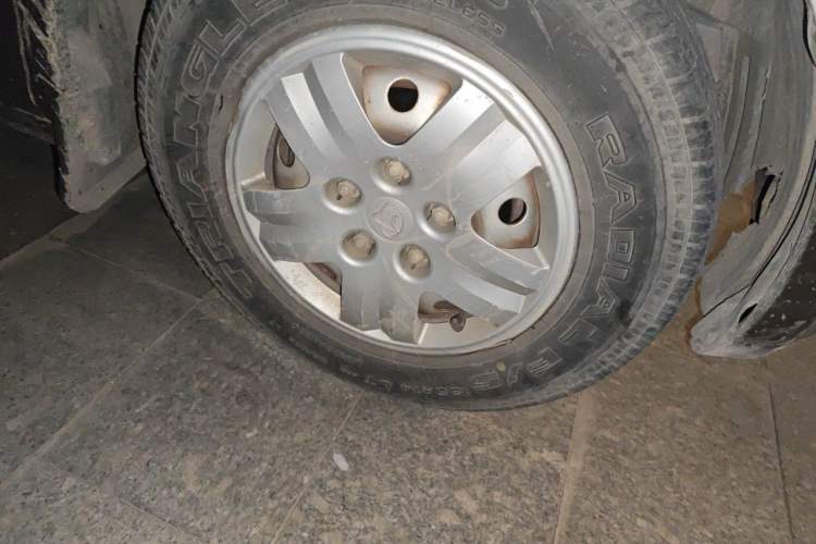 Used CHANGAN KAICHENG Ruixing M80 2014 1.5L Comfort Model 4G15S Right Front Wheel Hub