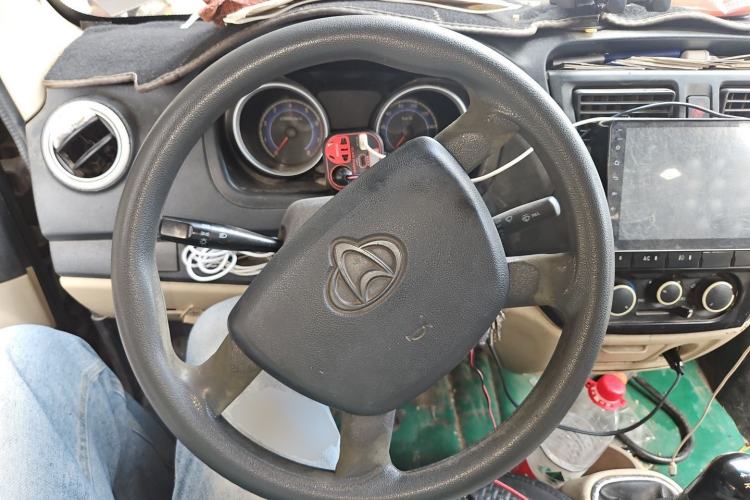 Used CHANGAN KAICHENG Ruixing M80 2014 1.5L CNG Standard Model 4G15S Steering Wheel