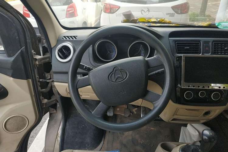 Used CHANGAN KAICHENG Ruixing M80 2014 1.5L Standard Version 4G15S Steering Wheel