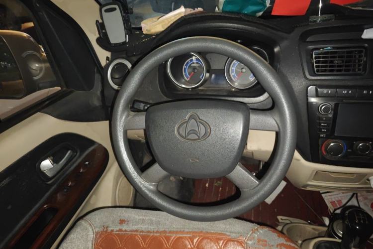 Used CHANGAN KAICHENG Ruixing M80 2014 1.5L Comfort Model 4G15S Steering Wheel