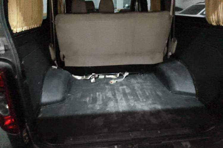 Used CHANGAN KAICHENG Ruixing M80 2014 1.5L Comfort Model 4G15S Trunk