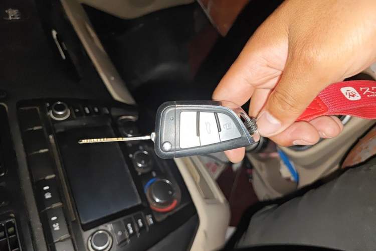 Used CHANGAN KAICHENG Ruixing M80 2014 1.5L Comfort Model 4G15S Vehicle Key