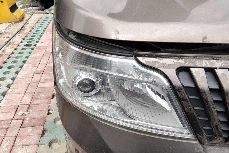 Used CHANGAN KAICHENG Ruixing M80 2014 1.5L CNG Base Version (4-Seater) 4G15S Right Front Headlight