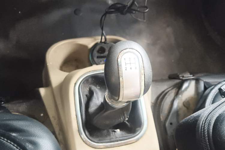 Used CHANGAN KAICHENG Ruixing M80 2014 1.5L Standard Version 4G15S Gear Lever