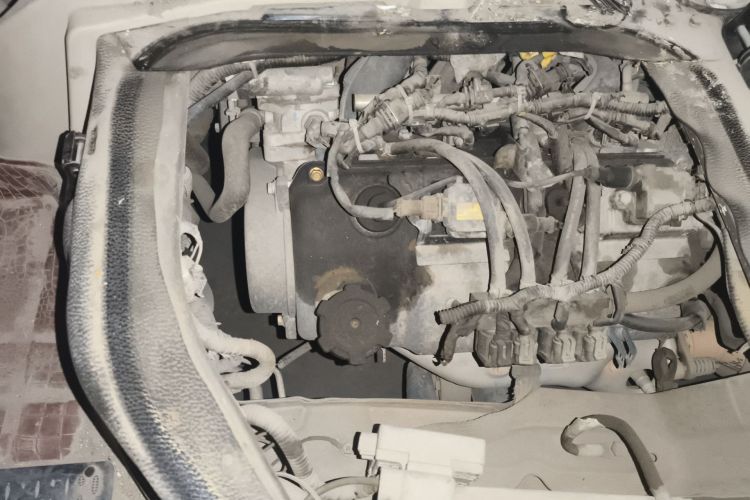 Used CHANGAN KAICHENG Ruixing M80 2014 1.5L CNG Comfort Model 4G15S Engine Bay Right