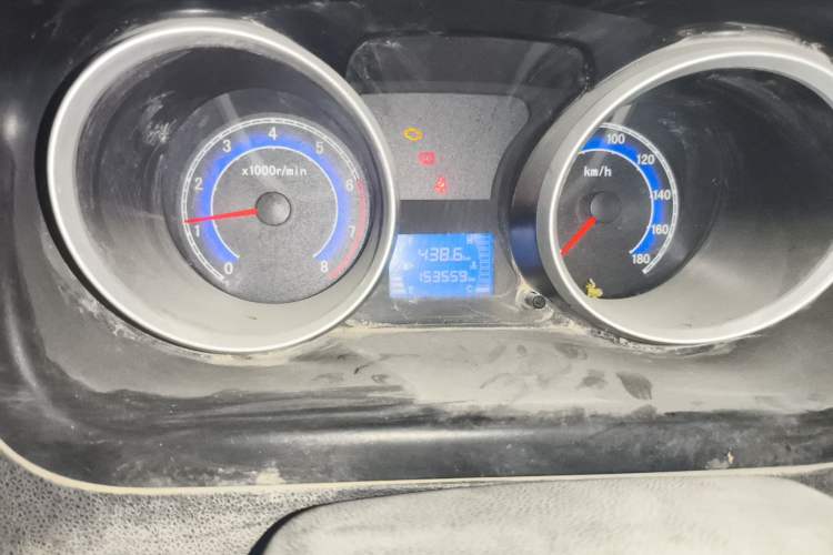 Used CHANGAN KAICHENG Ruixing M80 2014 1.5L CNG Comfort Model 4G15S Odometer Close Up