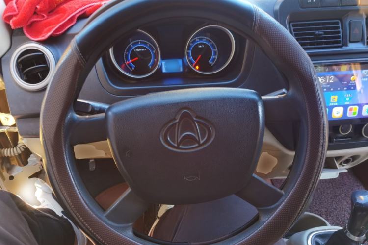 Used CHANGAN KAICHENG Ruixing M80 2014 1.5L Comfort Model 4G15S Steering Wheel