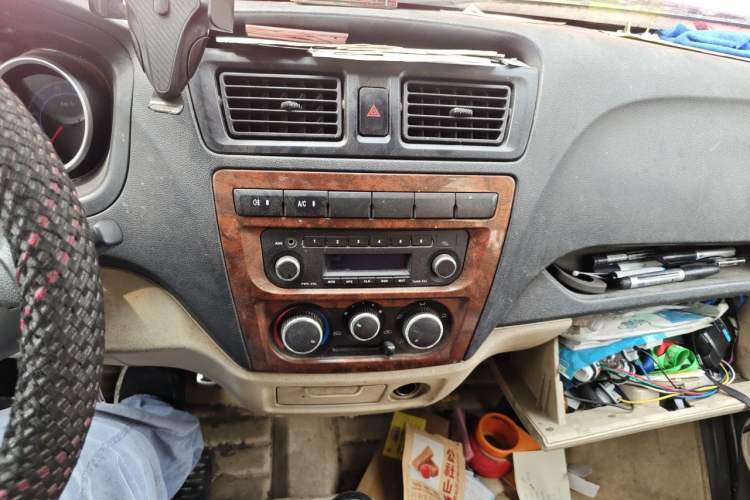 Used CHANGAN KAICHENG Ruixing M80  Audio And AC Panel