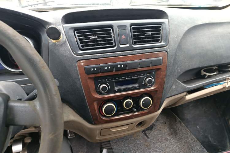 Used CHANGAN KAICHENG Ruixing M80 2014 1.5L CNG Classic Model 4G15S Audio And AC Panel
