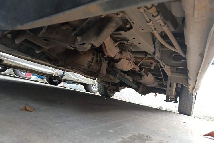 Used CHANGAN KAICHENG Ruixing M80 2014 1.5L CNG Classic Model 4G15S Chassis Front Left