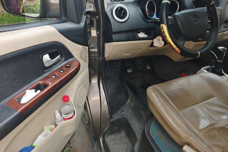 Used CHANGAN KAICHENG Ruixing M80 2014 1.5L CNG Standard Model 4G15S Driver Seat