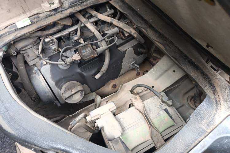 Used CHANGAN KAICHENG Ruixing M80 2014 1.5L CNG Classic Model 4G15S Engine Bay Left