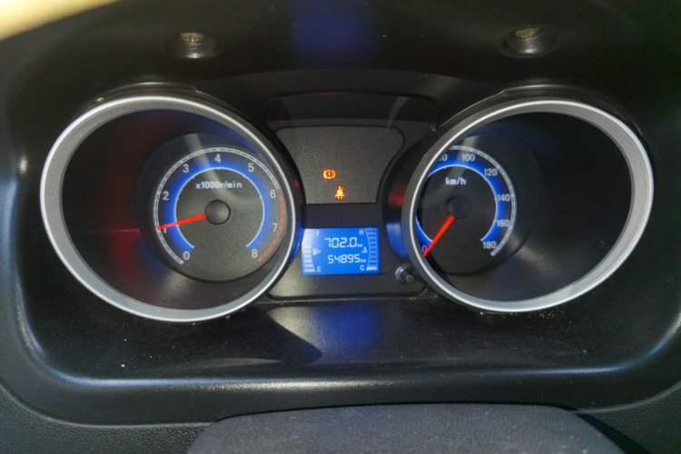 Used CHANGAN KAICHENG Ruixing M80 2014 1.5L Comfort Model 4G15S Instrument Cluster
