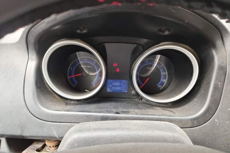 Used CHANGAN KAICHENG Ruixing M80  Instrument Cluster