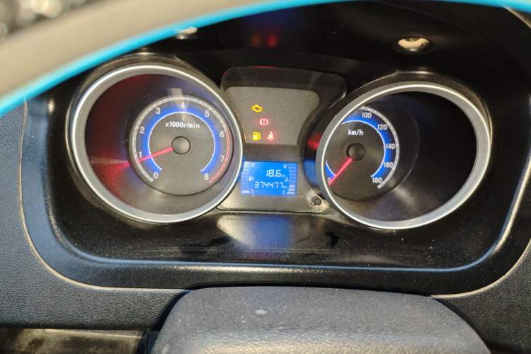 Used CHANGAN KAICHENG Ruixing M80 2014 1.5L Standard Version 4G15S Instrument Cluster