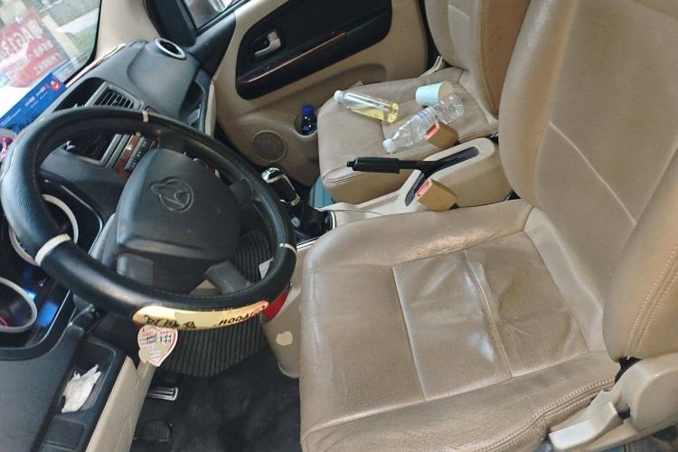 Used CHANGAN KAICHENG Ruixing M80 2014 1.5L CNG Standard Model 4G15S Left Front Seat
