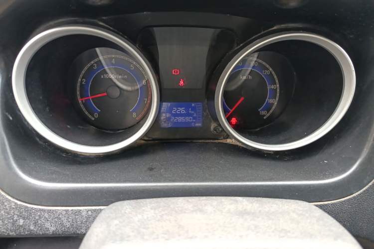Used CHANGAN KAICHENG Ruixing M80 2014 1.5L CNG Classic Model 4G15S Odometer Close Up