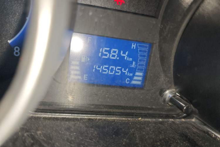 Used CHANGAN KAICHENG Ruixing M80 2014 1.5L CNG Standard Model 4G15S Odometer Close Up