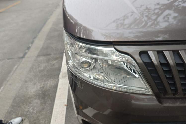 Used CHANGAN KAICHENG Ruixing M80 2014 1.5L CNG Standard Model 4G15S Right Front Headlight