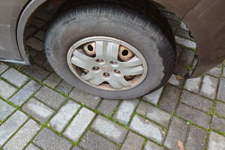 Used CHANGAN KAICHENG Ruixing M80 2014 1.5L Standard Version 4G15S Right Front Wheel Hub