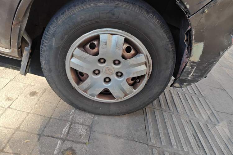 Used CHANGAN KAICHENG Ruixing M80 2014 1.5L Comfort Model 4G15S Right Front Wheel Hub