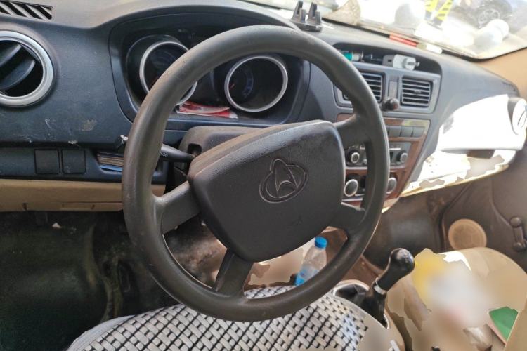 Used CHANGAN KAICHENG Ruixing M80 2014 1.5L Comfort Model 4G15S Steering Wheel