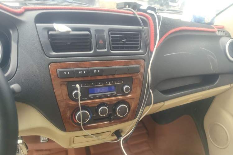 Used CHANGAN KAICHENG Ruixing M80 2014 1.5L Standard Version 4G15S Audio And AC Panel